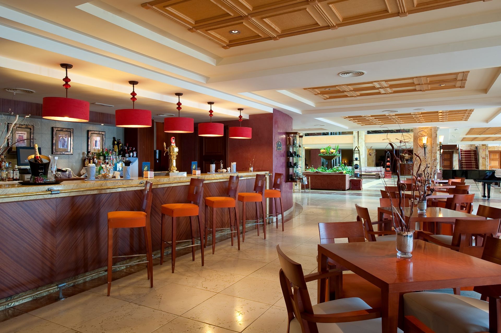 4  lobby bar
