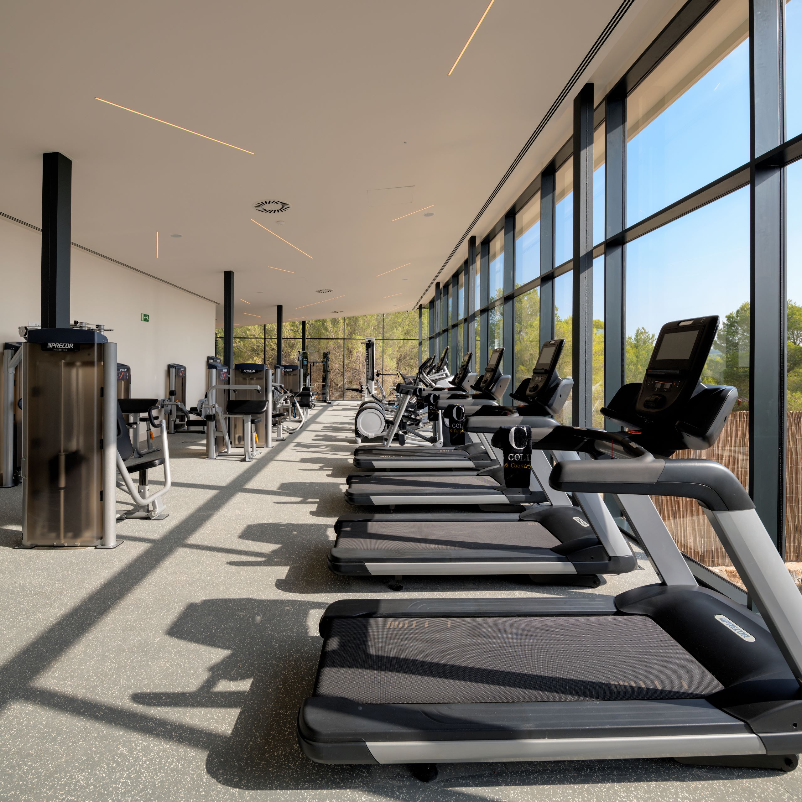 Sports health 006 2 las colinas golf