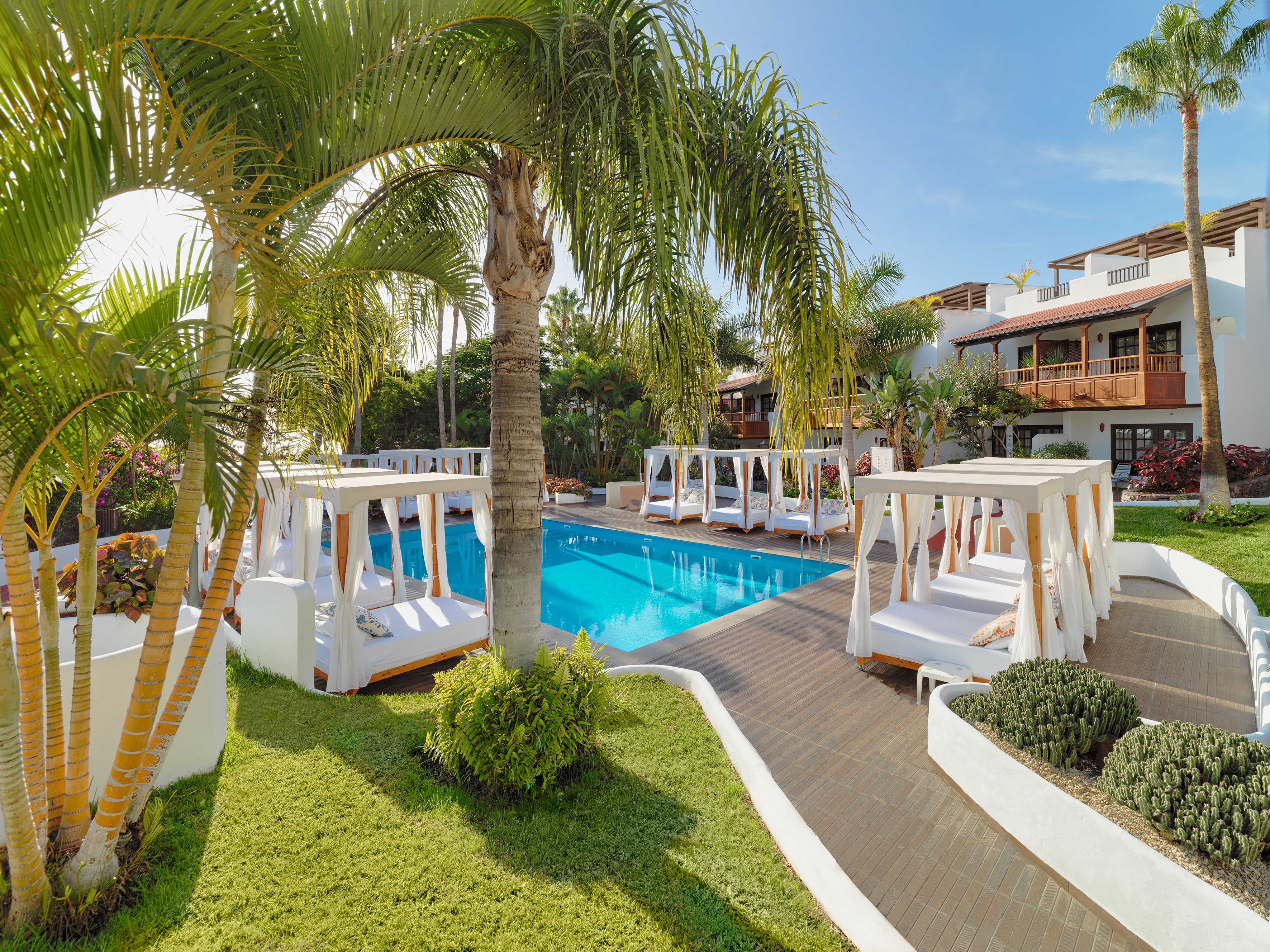 Hjt piscina duplex suites 2