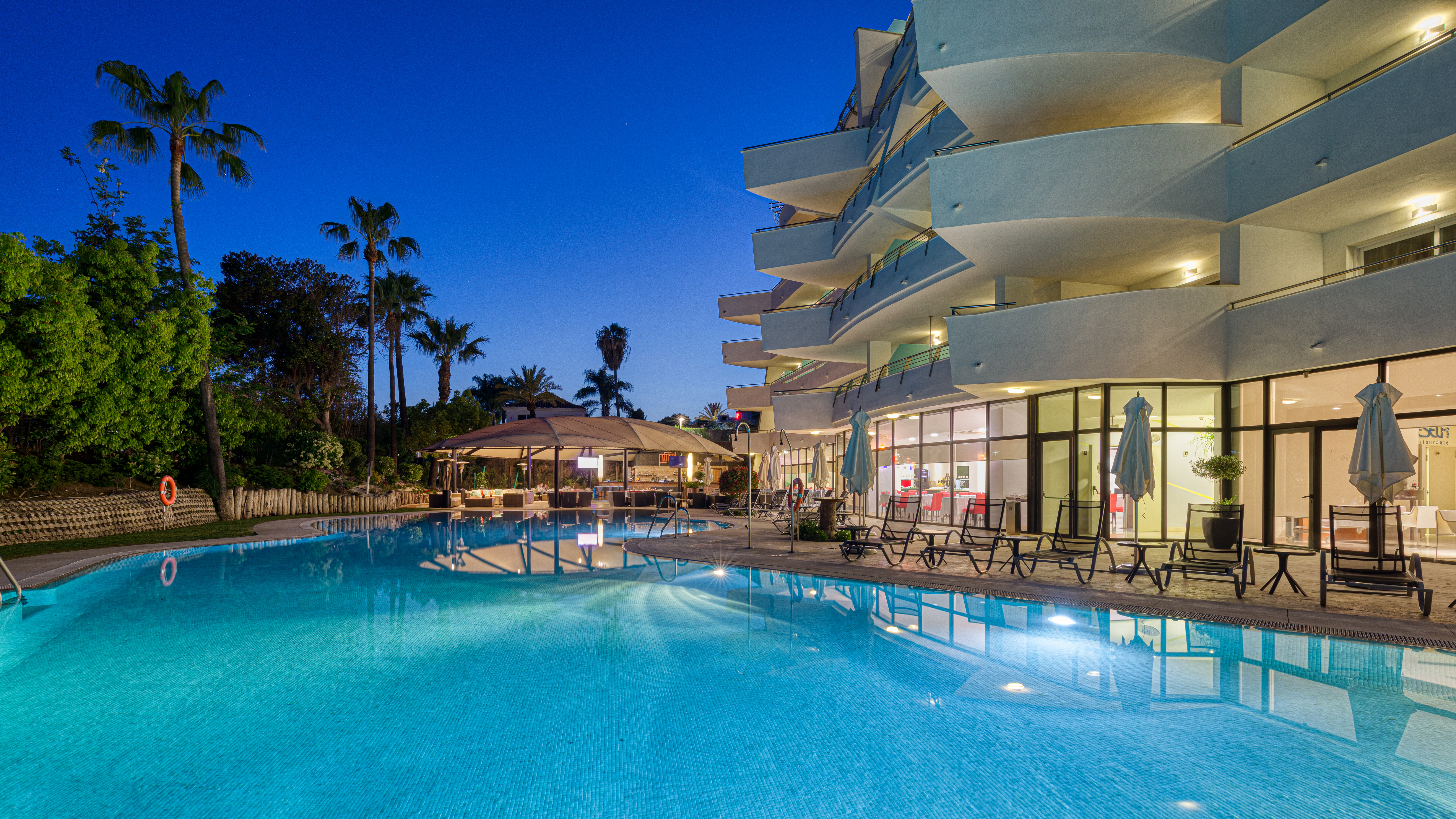 600 alta senatorbanus piscina