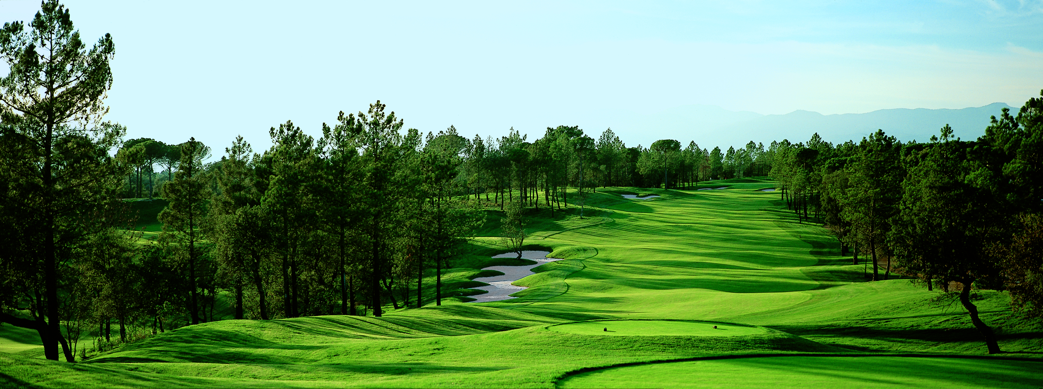 Tour course 18   pga catalunya resort