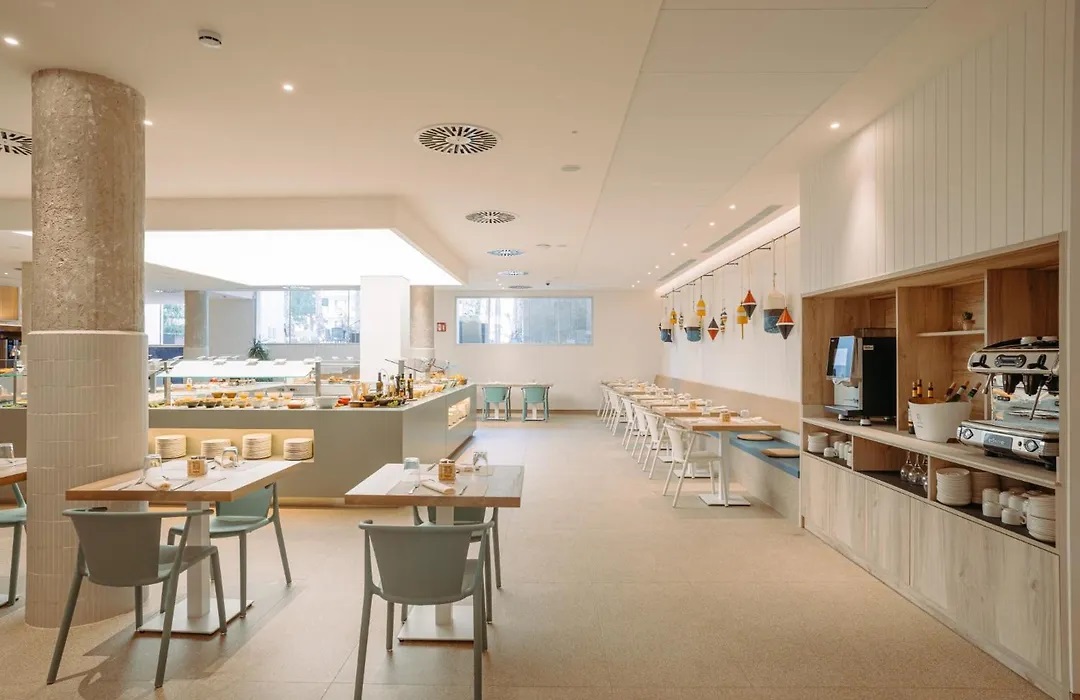 Hotel blaumar 24